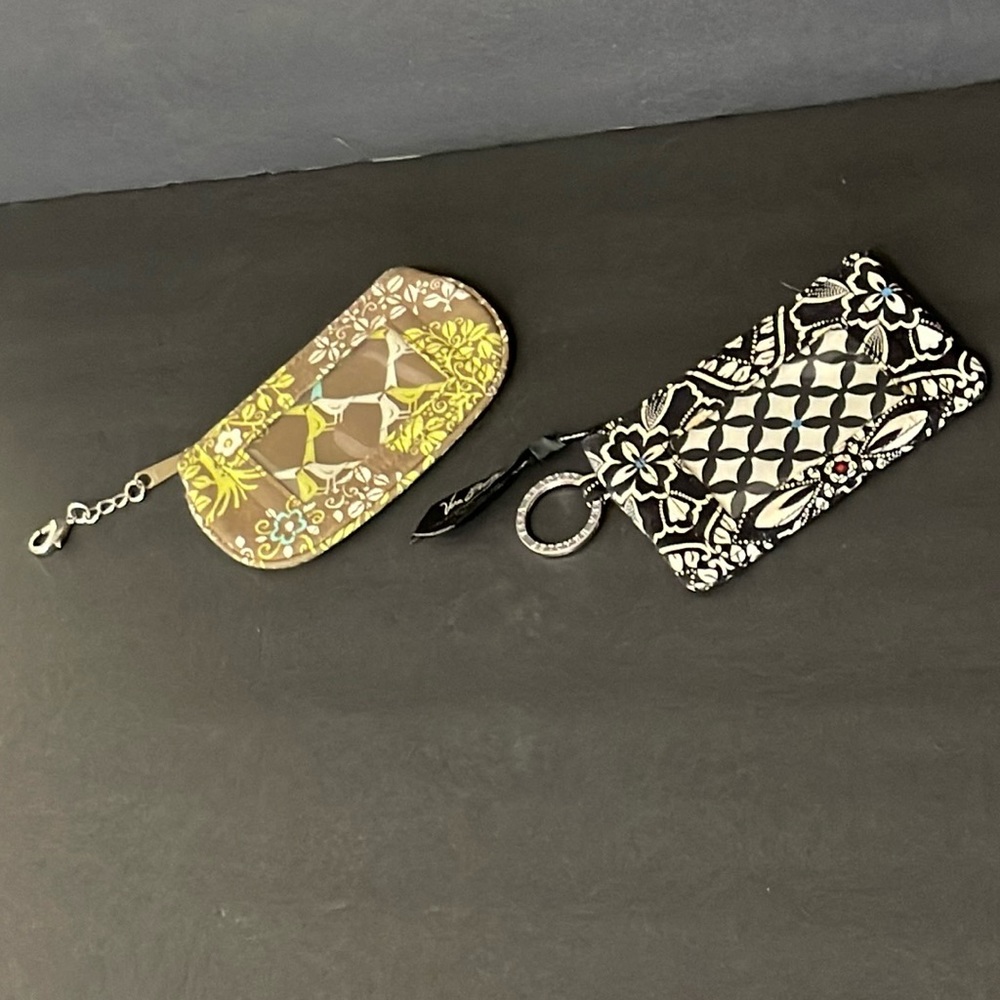 VERA BRADLEY ZIP ID KEYCHAIN BUNDLE